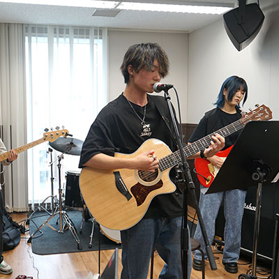 シンガーソングライターコース 授業イメージ
